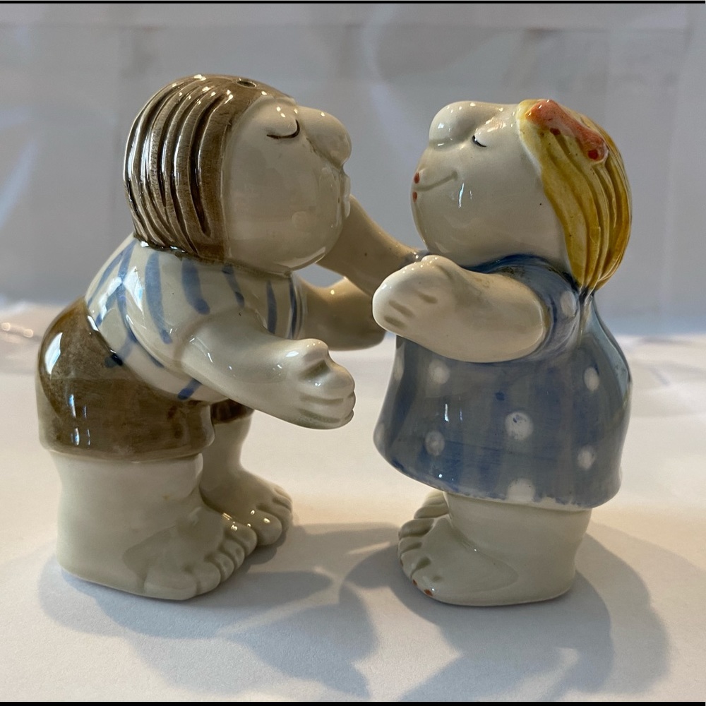 💋Hugging & Kissing Shakers💋